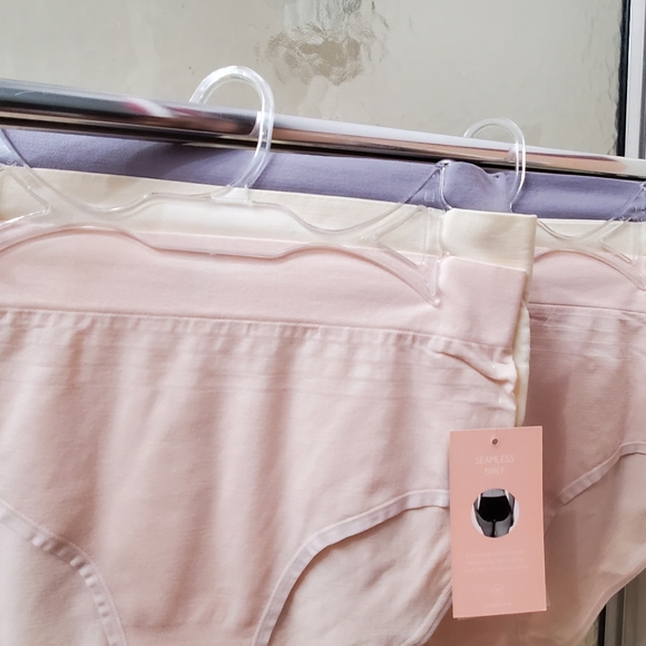 NWT Yummie by Heather Thomson 3PK Seamless Briefs; Multicolor.Sz L & M; $30 Eac - Picture 4 of 11